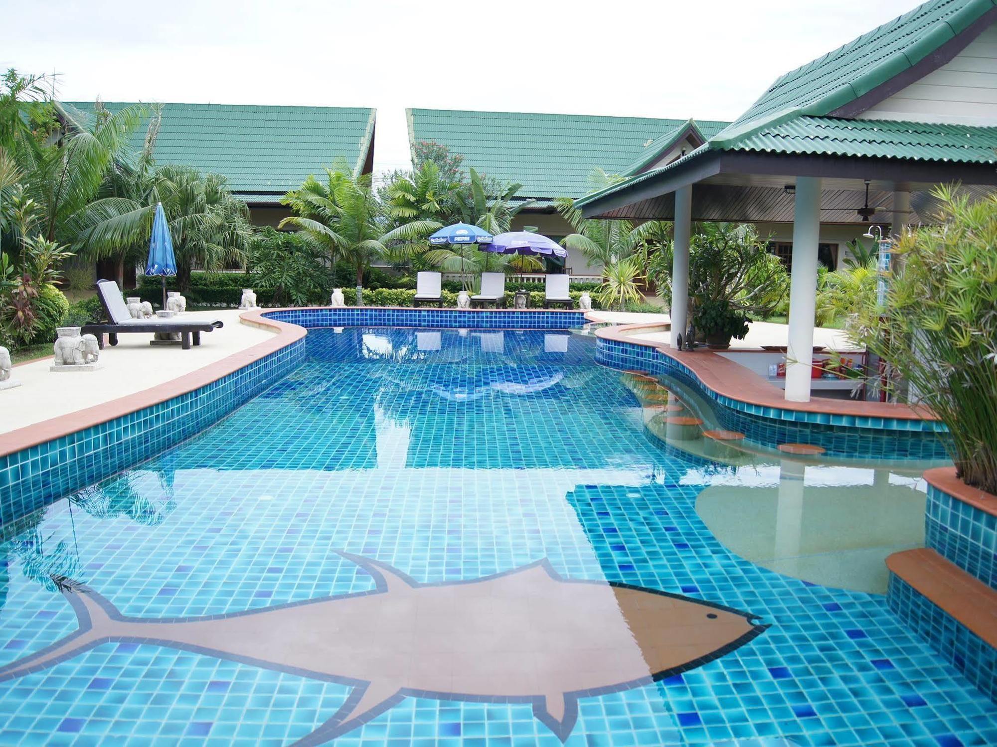 Tuna Resort Rawai Екстериор снимка
